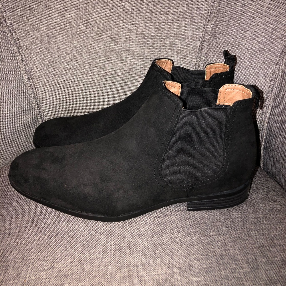 H&M Black Men’s Chelsea Boots